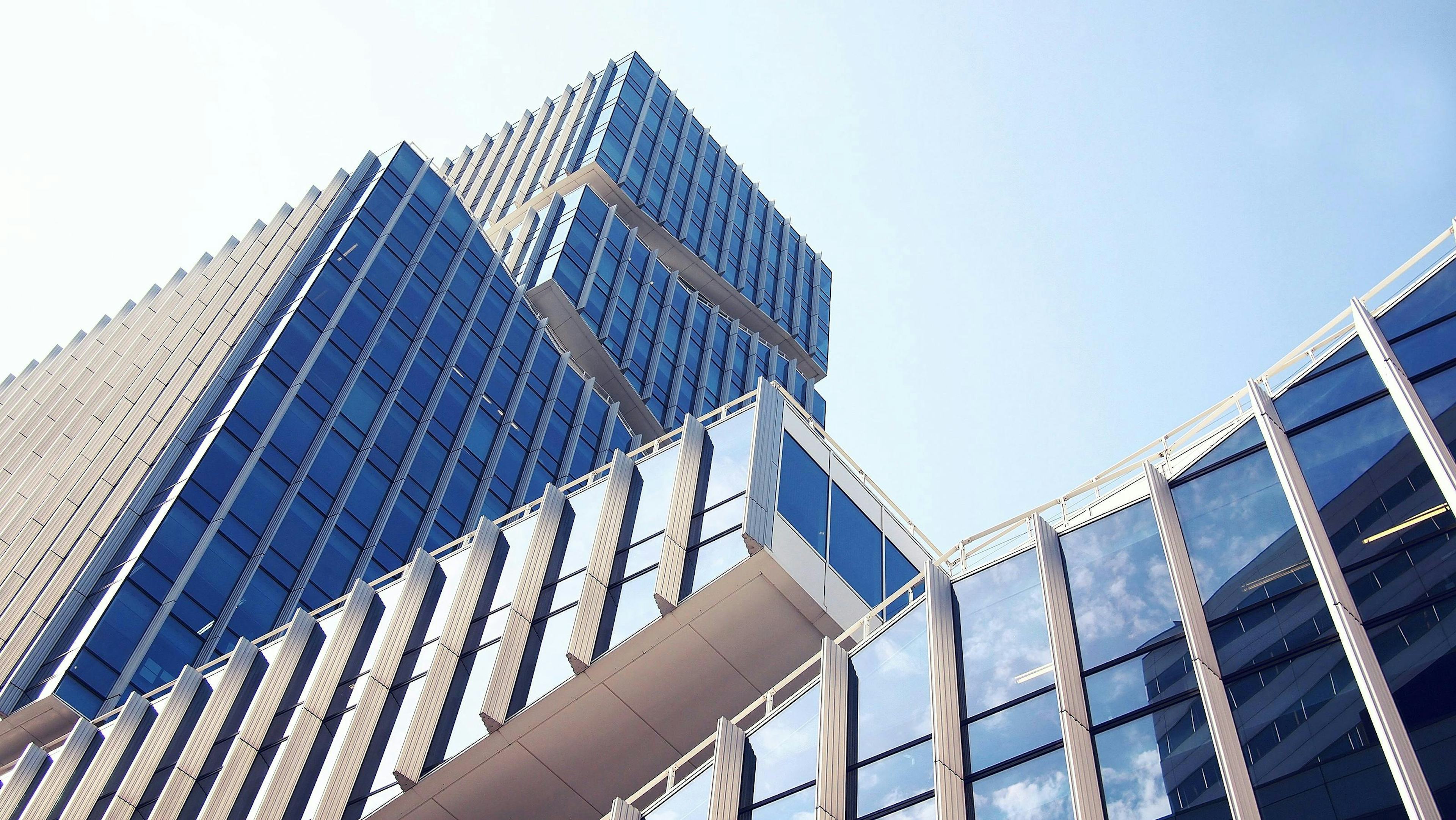 Cracking Top Finance MBAs: How to Get Into Wharton, Booth, CBS & Stern