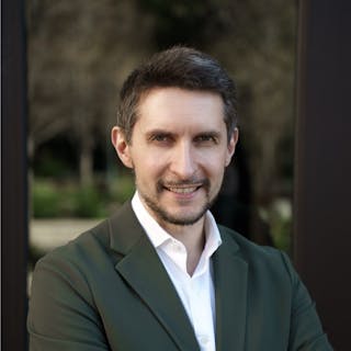Aleksandr L.