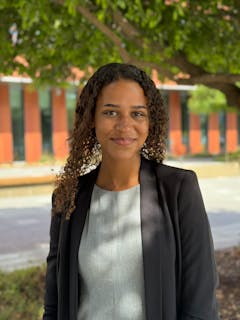 Gabrielle B.