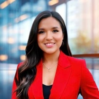 Elvia P.