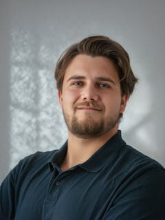 Mathias L.